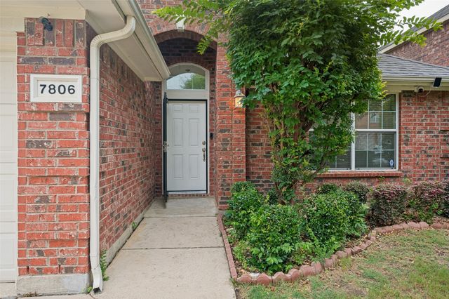 7806 Quiet Waters Drive, Arlington, TX 76016