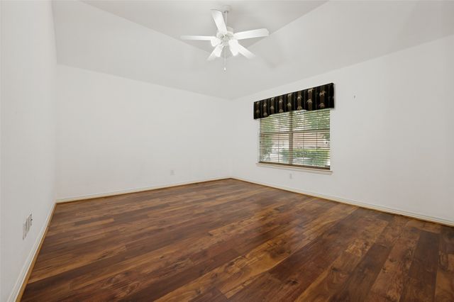 7806 Quiet Waters Drive, Arlington, TX 76016