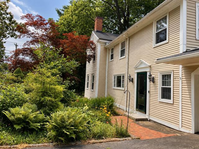 240 Mountain Road, Concord, NH 03301