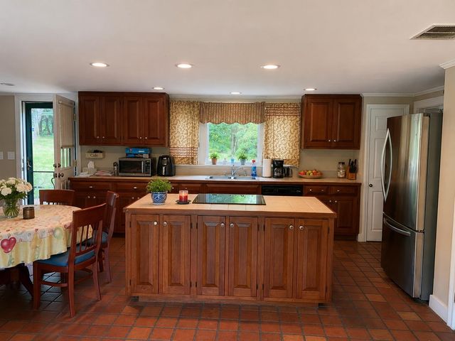 240 Mountain Road, Concord, NH 03301