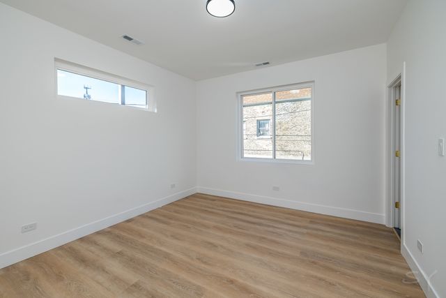 2949 W 25th Place 3, Chicago, IL 60608