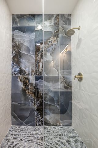 2949 W 25th Place 3, Chicago, IL 60608