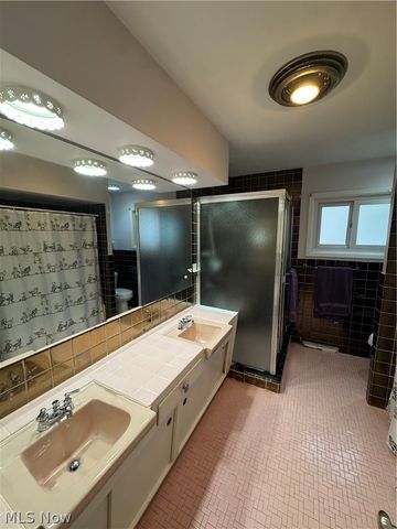 2545 Buckhurst Drive, Beachwood, OH 44122