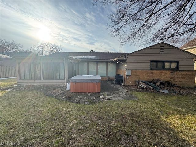2545 Buckhurst Drive, Beachwood, OH 44122