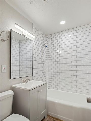 1607 Oxford Way, Oklahoma City, OK 73120