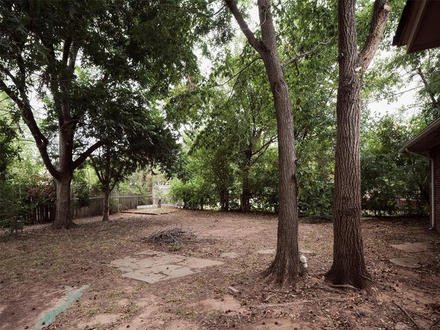 1607 Oxford Way, Oklahoma City, OK 73120
