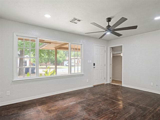 1607 Oxford Way, Oklahoma City, OK 73120