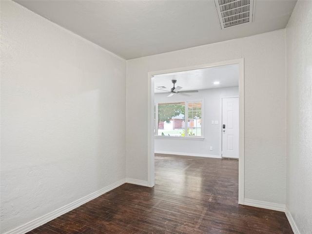 1607 Oxford Way, Oklahoma City, OK 73120