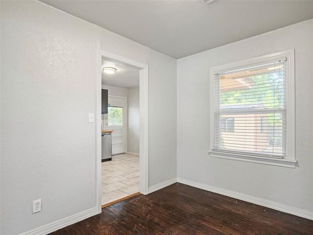 1607 Oxford Way, Oklahoma City, OK 73120