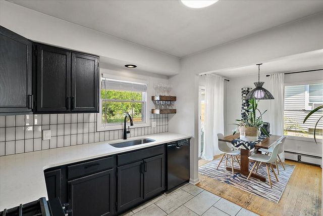 1555 Carlton Avenue, Grand Rapids, MI 49505
