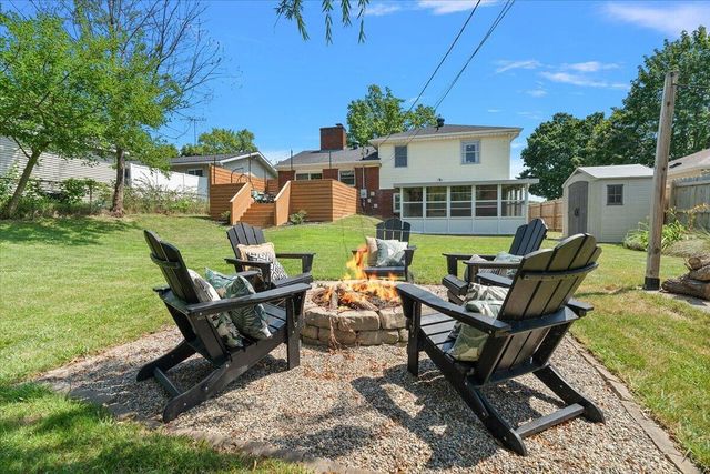 1555 Carlton Avenue, Grand Rapids, MI 49505
