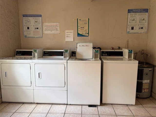 8411 NW 8th St 206, Miami, FL 33126