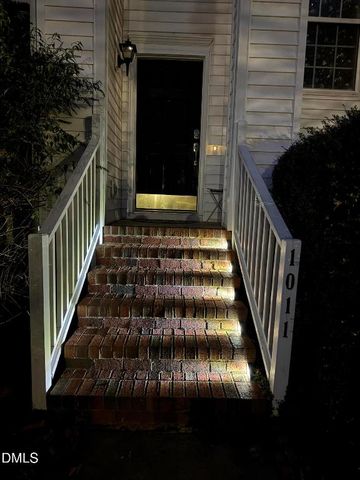 1011 Scotsburg Trail, Hillsborough, NC 27278