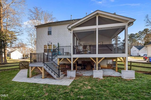 1011 Scotsburg Trail, Hillsborough, NC 27278