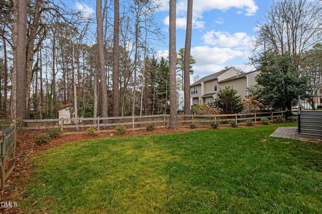 1011 Scotsburg Trail, Hillsborough, NC 27278
