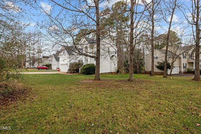 1011 Scotsburg Trail, Hillsborough, NC 27278