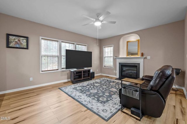 1011 Scotsburg Trail, Hillsborough, NC 27278