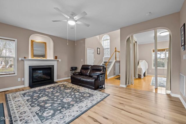 1011 Scotsburg Trail, Hillsborough, NC 27278