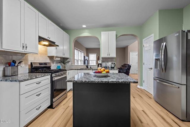 1011 Scotsburg Trail, Hillsborough, NC 27278