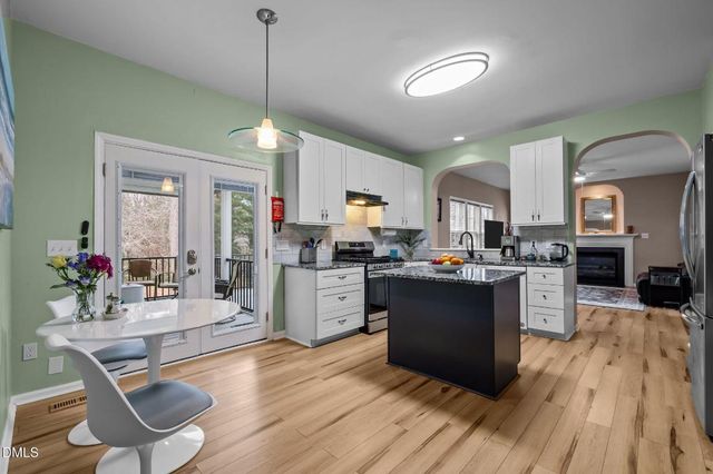 1011 Scotsburg Trail, Hillsborough, NC 27278