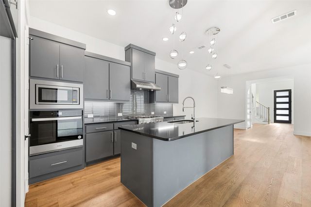 7312 Collin Mckinney Parkway, Mckinney, TX 75070