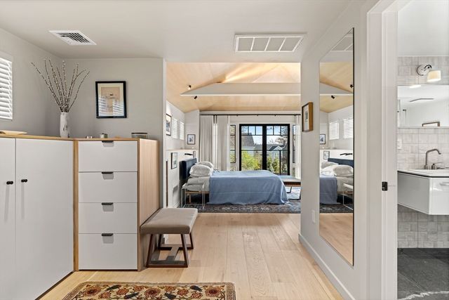 11 Purchase Street, Newburyport, MA 01950