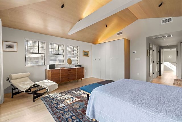 11 Purchase Street, Newburyport, MA 01950