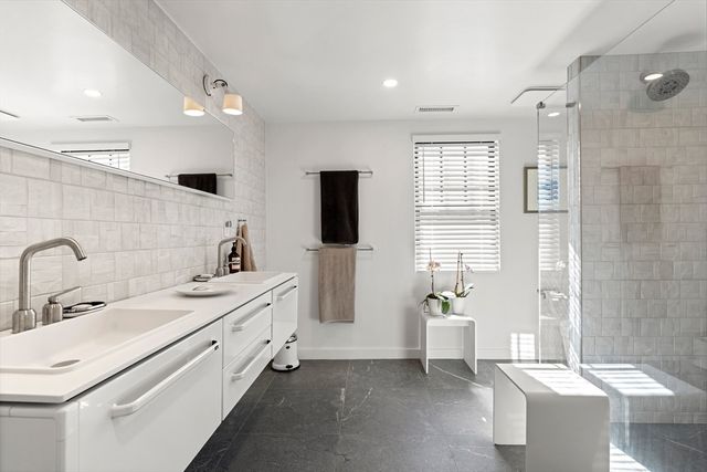 11 Purchase Street, Newburyport, MA 01950