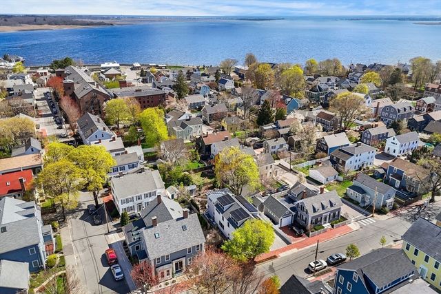 11 Purchase Street, Newburyport, MA 01950