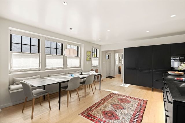 11 Purchase Street, Newburyport, MA 01950