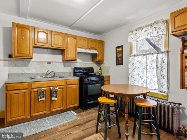 631 E CHESTNUT ST, Coatesville, PA 19320