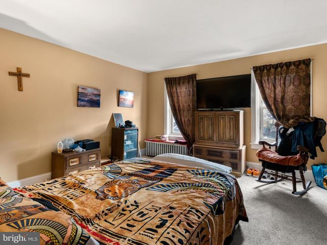 631 E CHESTNUT ST, Coatesville, PA 19320