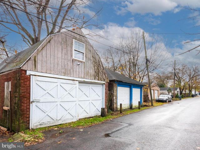 631 E CHESTNUT ST, Coatesville, PA 19320