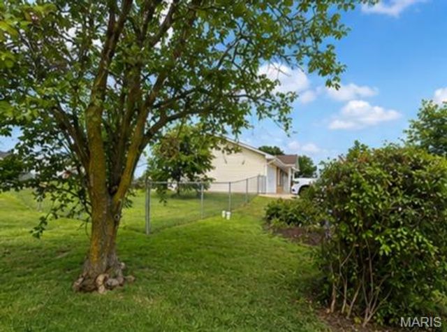 103 Castlewood Drive, Troy, MO 63379