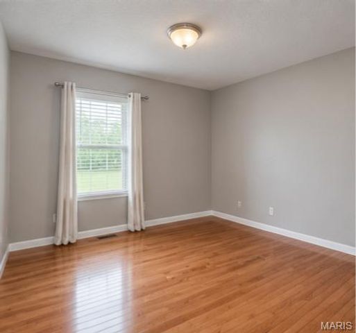 103 Castlewood Drive, Troy, MO 63379