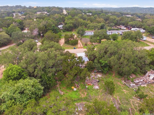 329 Westminister Sq, Canyon Lake, TX 78133