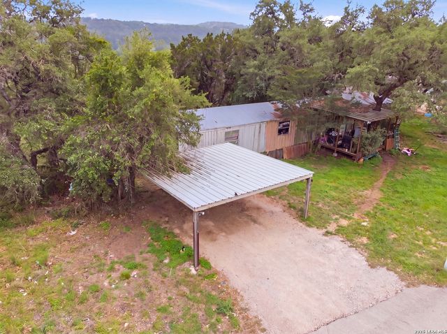 329 Westminister Sq, Canyon Lake, TX 78133