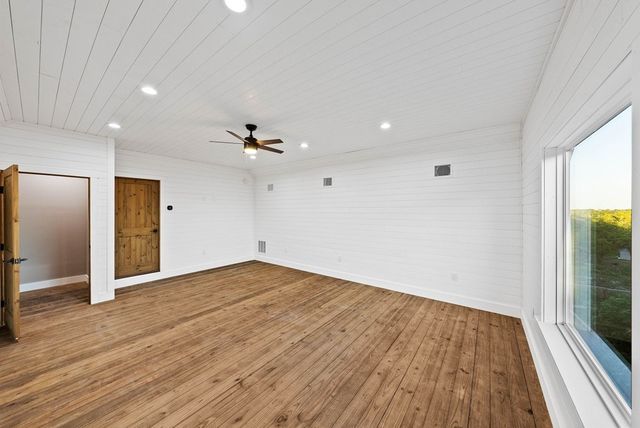 502 Sumack Dr W, Kerrville, TX 78028