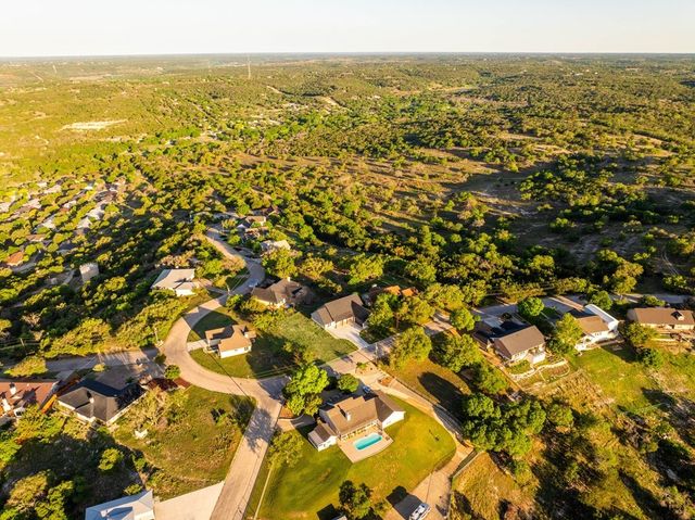 502 Sumack Dr W, Kerrville, TX 78028