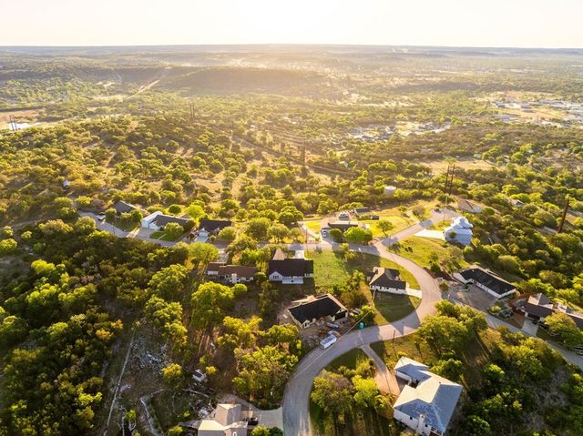 502 Sumack Dr W, Kerrville, TX 78028