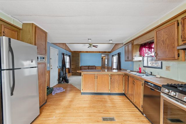 363 Penny Lane, Shelburne, VT 05482