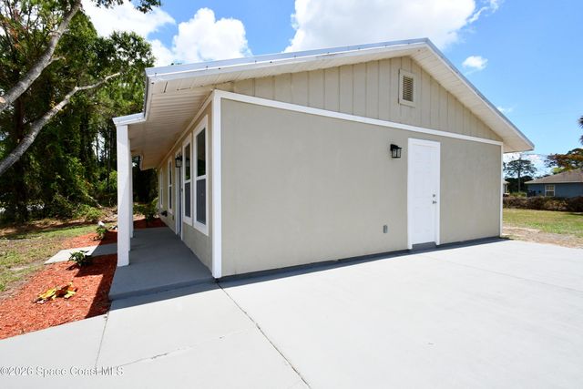 919 Colonial Avenue SE, Palm Bay, FL 32909