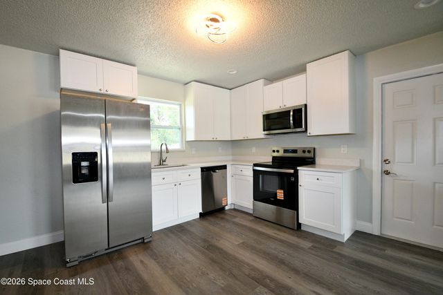 919 Colonial Avenue SE, Palm Bay, FL 32909