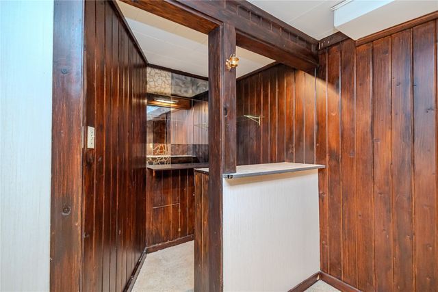 1306 Ridgeway Drive, Newton, IA 50208