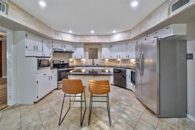 9814 King Circle S, Manvel, TX 77578