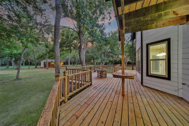 9814 King Circle S, Manvel, TX 77578