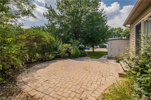 7540 Cheverton Circle NW, Massillon, OH 44646