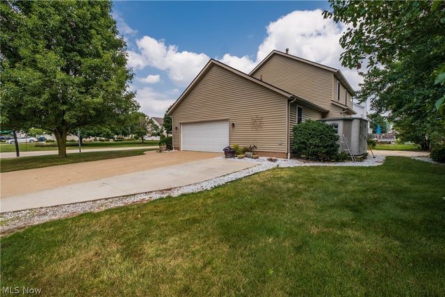 7540 Cheverton Circle NW, Massillon, OH 44646