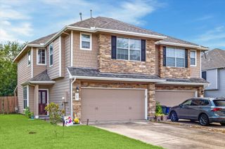 225 Drake Run Lane, Dickinson, TX 77539