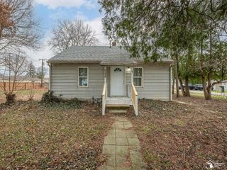 2052 Pleasantview Street, Frenchtown Twp, MI 48162
